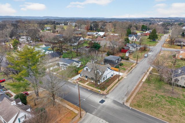 410 3rd Ave, Fayetteville, TN 37334