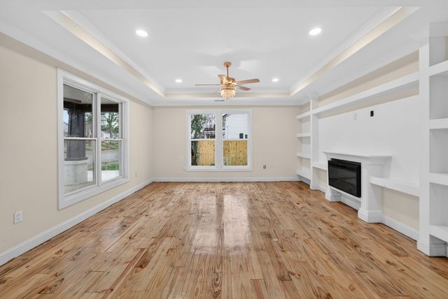 410 3rd Ave, Fayetteville, TN 37334