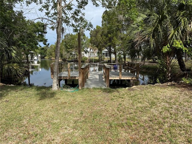 2764 N REGATTA POINT, Crystal River, FL 34429