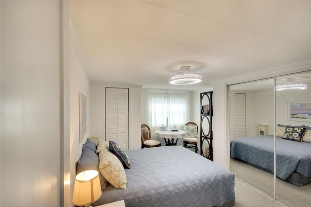 2058 SUN HOME STREET, Sarasota, FL 34231