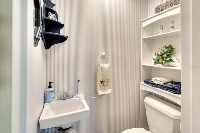 2058 SUN HOME STREET, Sarasota, FL 34231