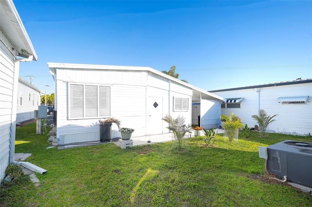 2058 SUN HOME STREET, Sarasota, FL 34231