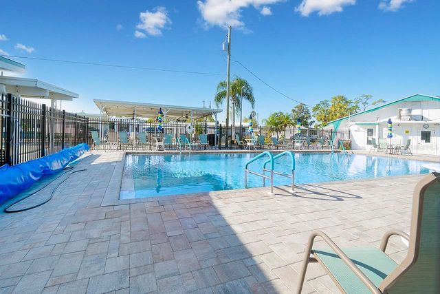 2058 SUN HOME STREET, Sarasota, FL 34231