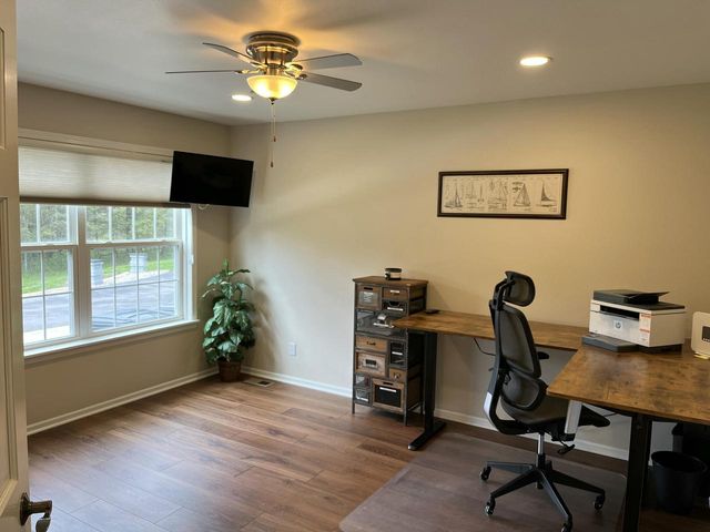10155 Oakwood ROAD, Franklin, WI 53132