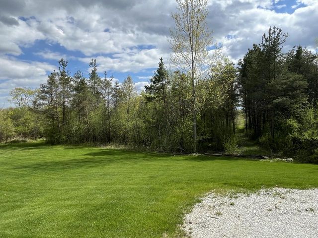 10155 Oakwood ROAD, Franklin, WI 53132