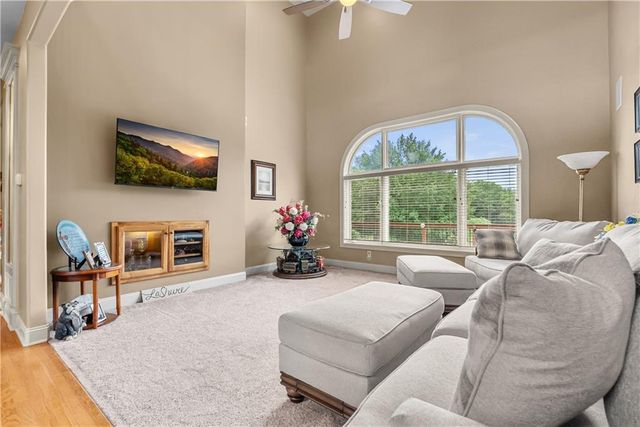 29503 SE Moreland School Road, Blue Springs, MO 64014