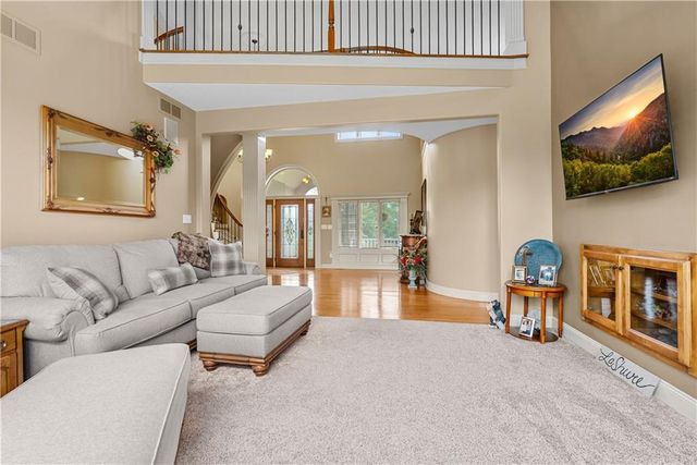 29503 SE Moreland School Road, Blue Springs, MO 64014