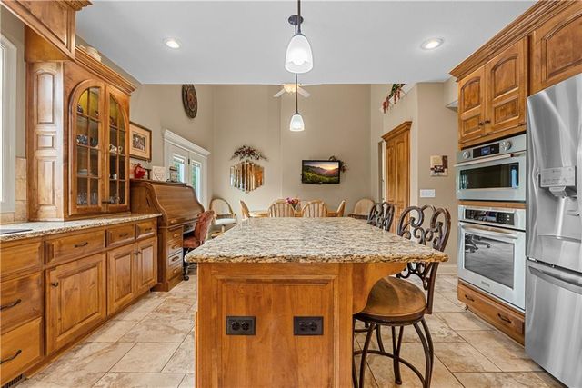 29503 SE Moreland School Road, Blue Springs, MO 64014