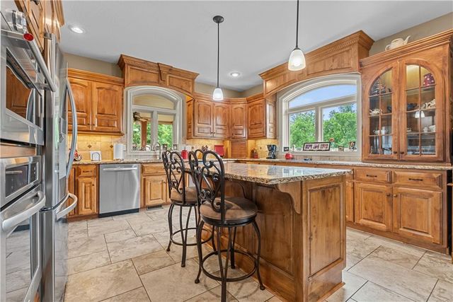 29503 SE Moreland School Road, Blue Springs, MO 64014