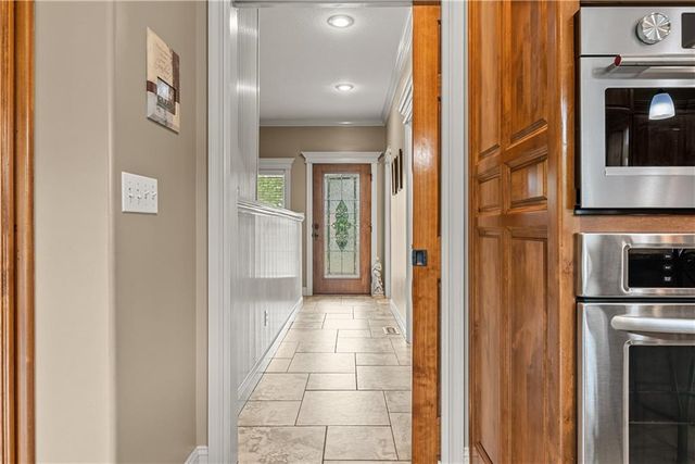 29503 SE Moreland School Road, Blue Springs, MO 64014
