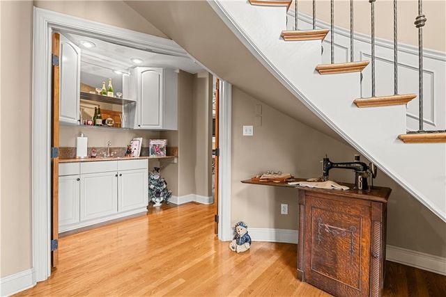 29503 SE Moreland School Road, Blue Springs, MO 64014