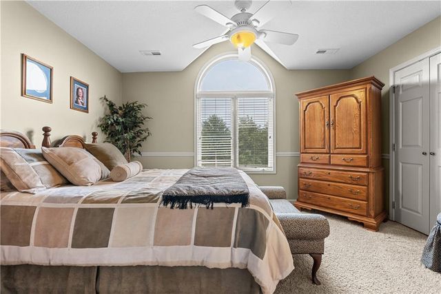 29503 SE Moreland School Road, Blue Springs, MO 64014