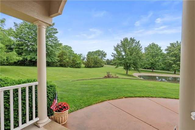 29503 SE Moreland School Road, Blue Springs, MO 64014