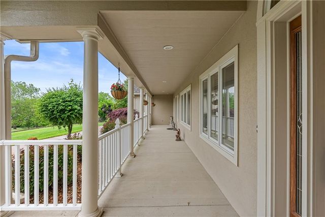 29503 SE Moreland School Road, Blue Springs, MO 64014
