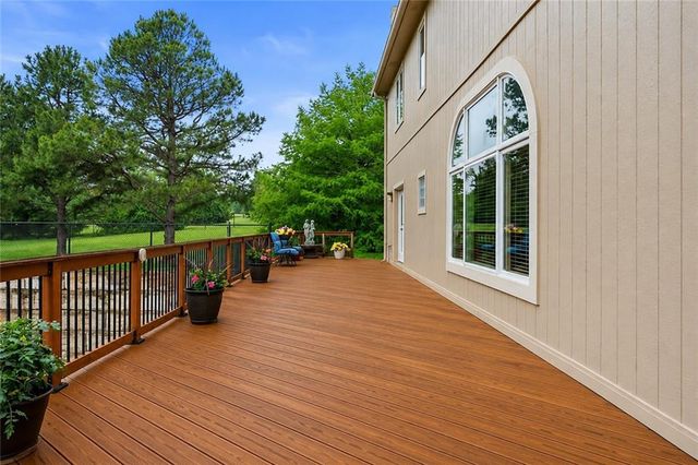 29503 SE Moreland School Road, Blue Springs, MO 64014