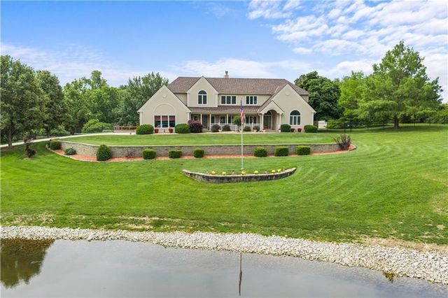 29503 SE Moreland School Road, Blue Springs, MO 64014