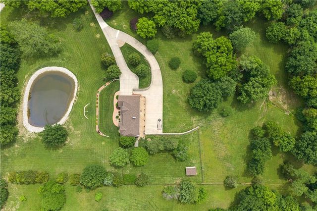 29503 SE Moreland School Road, Blue Springs, MO 64014