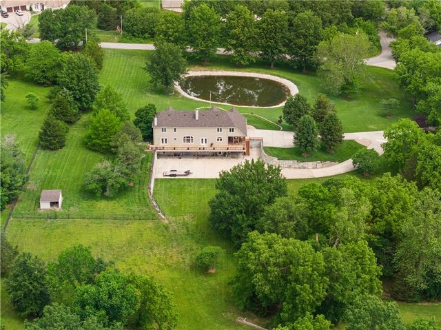 29503 SE Moreland School Road, Blue Springs, MO 64014