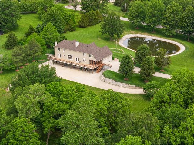 29503 SE Moreland School Road, Blue Springs, MO 64014