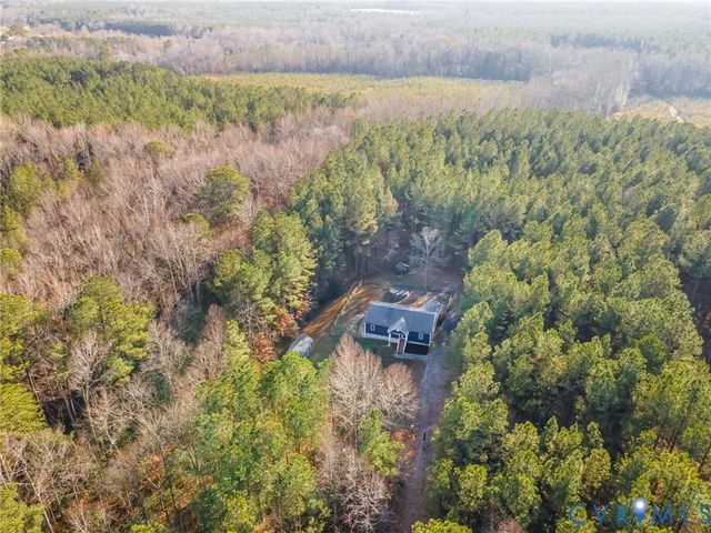 9419 Holdsworth Rd, Disputanta, VA 23842