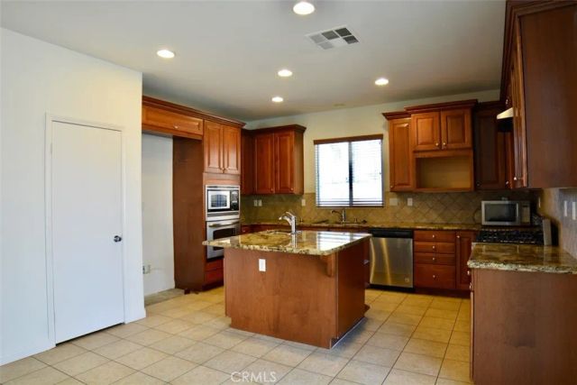 14234 Grayling Drive, Eastvale, CA 92880