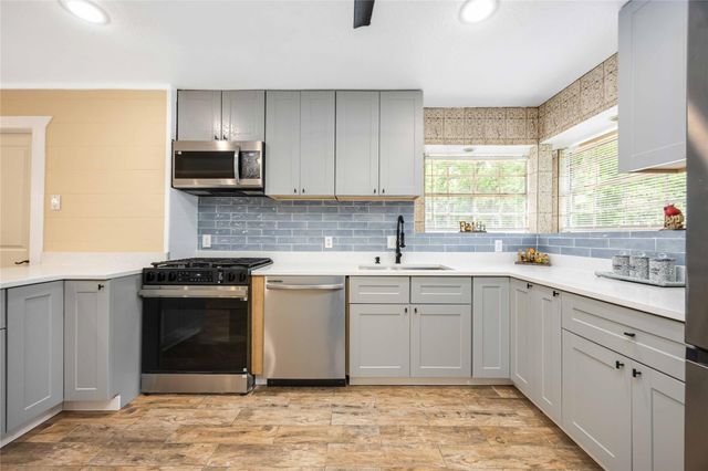 478 Brandon Road, Conroe, TX 77302