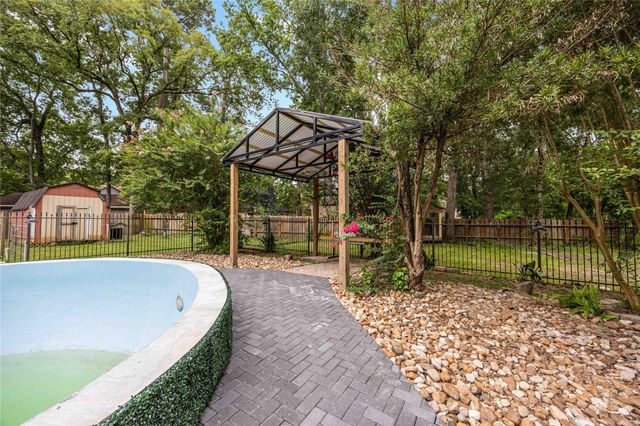 478 Brandon Road, Conroe, TX 77302
