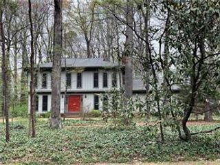 257 Forest Lake Road, Lawrenceville, GA 30046