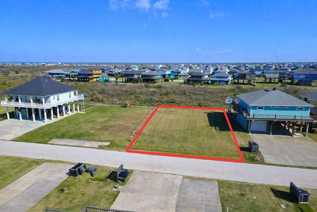 952 Mary Lynn, Crystal Beach, TX 77650