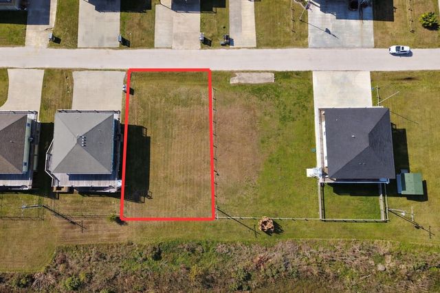 952 Mary Lynn, Crystal Beach, TX 77650