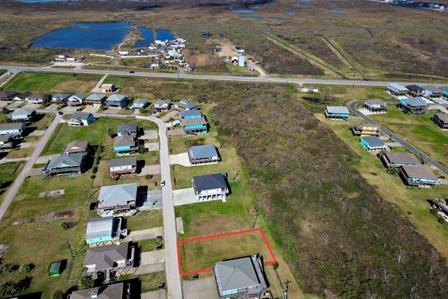 952 Mary Lynn, Crystal Beach, TX 77650