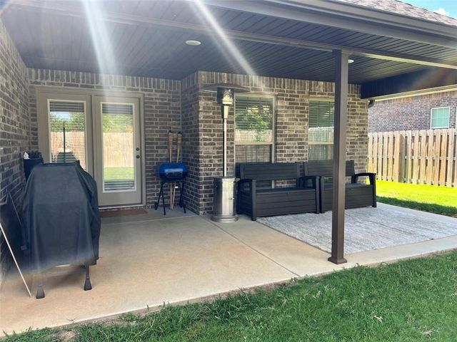 396 Hall Avenue, Pea Ridge, AR 72751