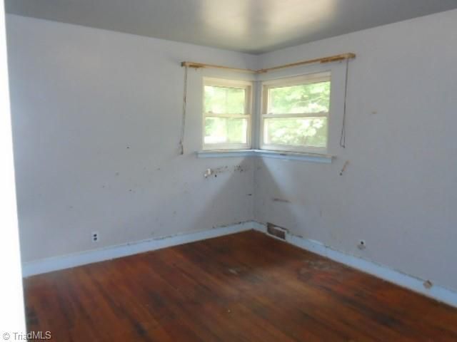 2295 Vienna Dozier Road, Pfafftown, NC 27040
