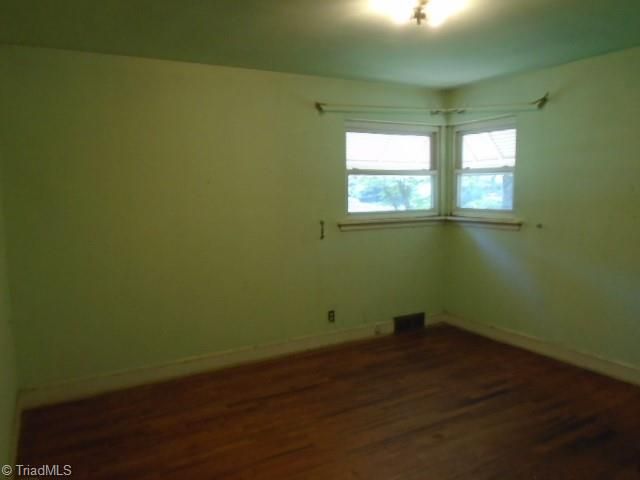 2295 Vienna Dozier Road, Pfafftown, NC 27040