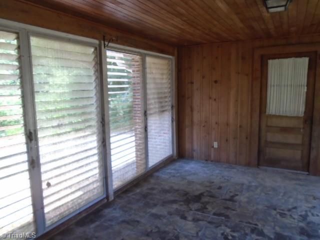 2295 Vienna Dozier Road, Pfafftown, NC 27040