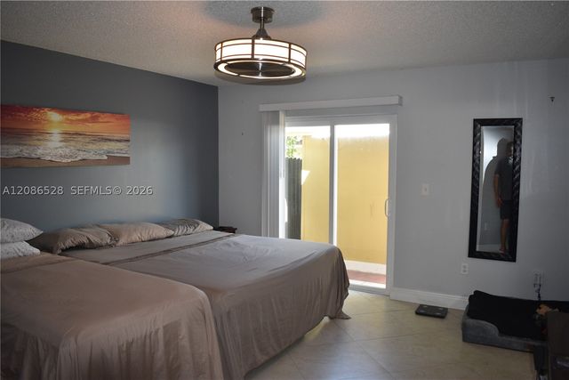 9029 NW 152nd Ln, Miami Lakes, FL 33018