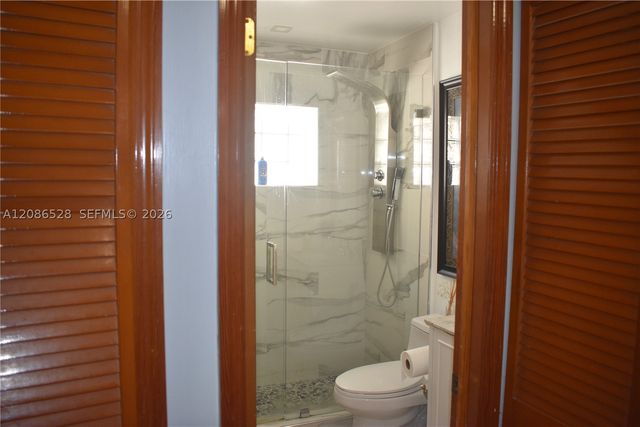 9029 NW 152nd Ln, Miami Lakes, FL 33018