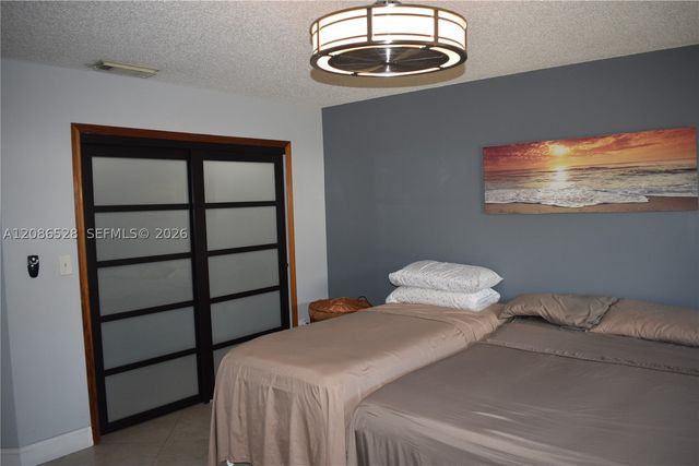 9029 NW 152nd Ln, Miami Lakes, FL 33018