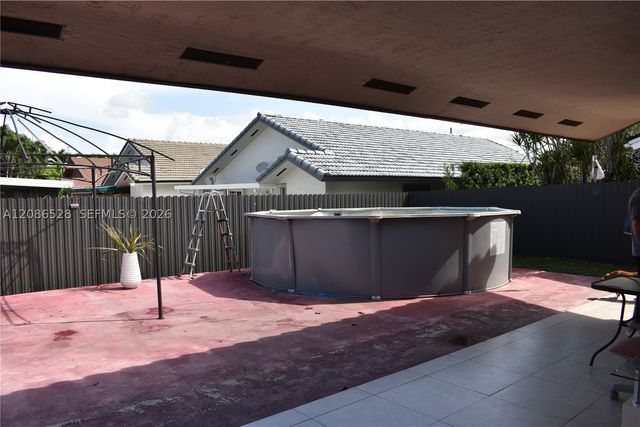 9029 NW 152nd Ln, Miami Lakes, FL 33018