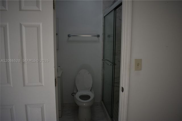 9029 NW 152nd Ln, Miami Lakes, FL 33018