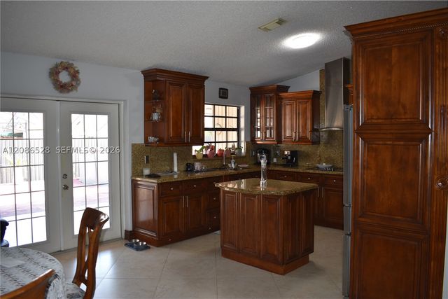9029 NW 152nd Ln, Miami Lakes, FL 33018