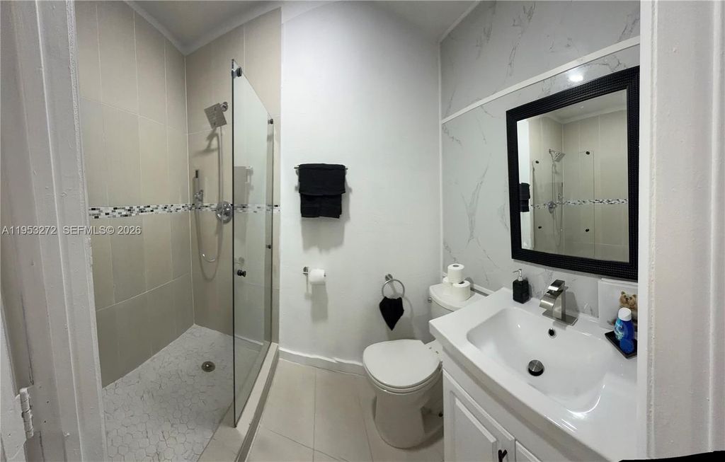 16330 SW 107th Ave B, Miami, FL 33157