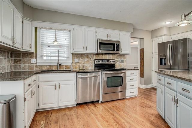 6630 N Anita Avenue, Kansas City, MO 64151