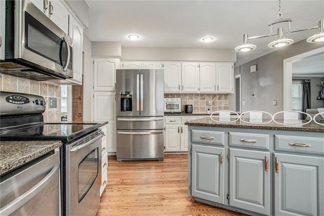 6630 N Anita Avenue, Kansas City, MO 64151