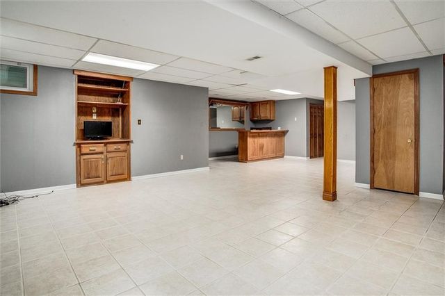 6630 N Anita Avenue, Kansas City, MO 64151