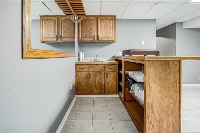 6630 N Anita Avenue, Kansas City, MO 64151