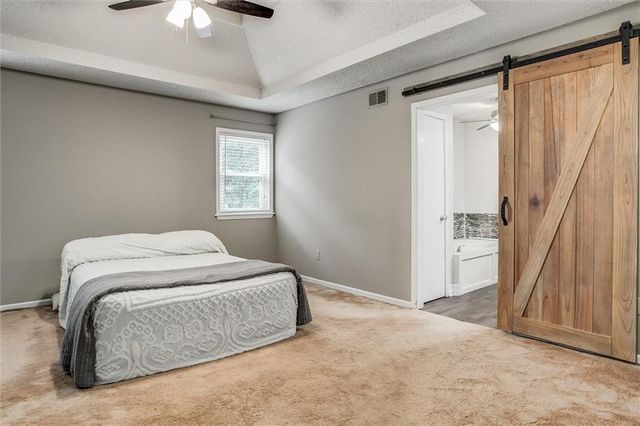 6630 N Anita Avenue, Kansas City, MO 64151