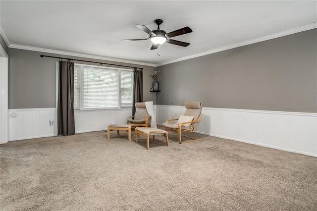 6630 N Anita Avenue, Kansas City, MO 64151