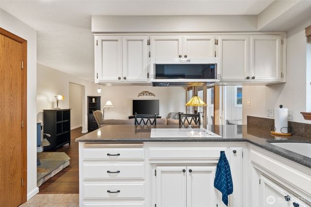 4930 Glendale Court SE, Olympia, WA 98501