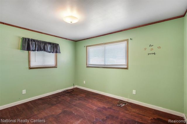 822 Bernie Lane, Madison Heights, MI 48071
